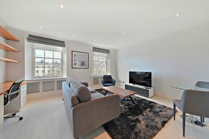 1 Bedroom Flat To Rent In Lowndes Square, Knightsbridge, London, SW1X