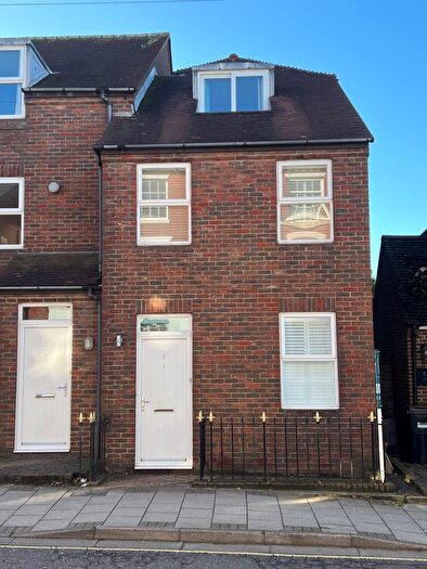3 Bedroom Town House To Rent In Hamilton Mews, Gosport Street, Lymington, Hampshire, SO41