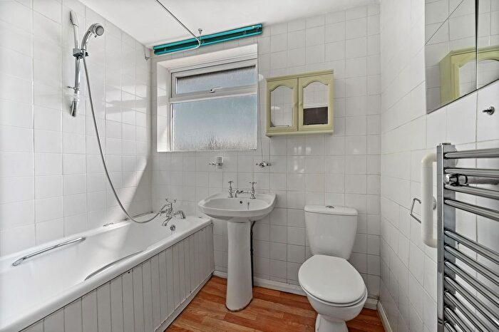 3 Bedroom Terraced House For Sale In Henley Avenue, Cheam, SM3