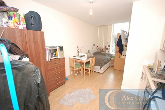 Studio To Rent In Bounds Green Road, Bounds Green, N11