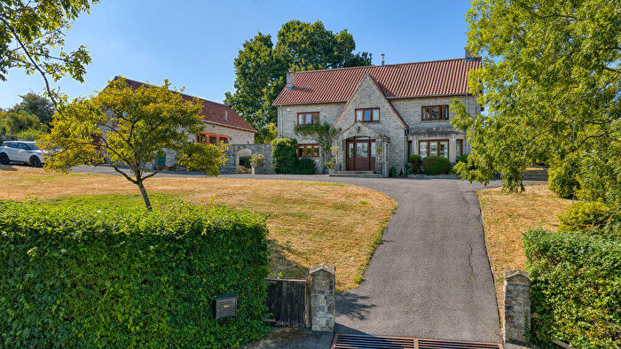 5 Bedroom Detached House For Sale In Family Home, Large Garden, Annexe And Stunning Views, BA6