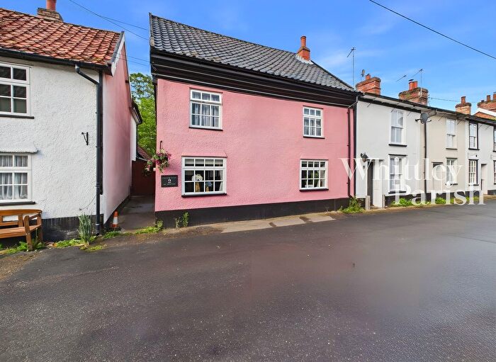 3 Bedroom End Of Terrace House For Sale In West Church Street, Kenninghall, Norwich, NR16