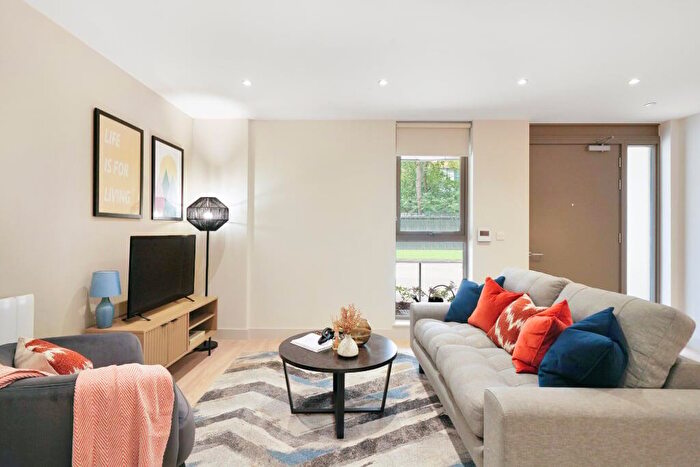 1 Bedroom Apartment To Rent In The Oakgate, KT22