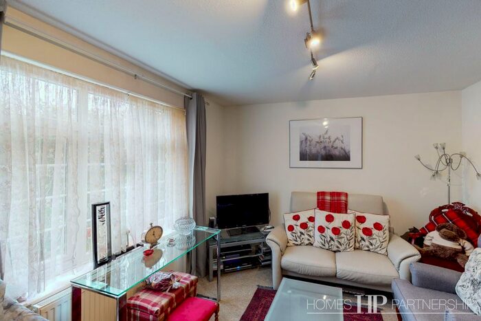 1 Bedroom Flat To Rent In Burbeach Close, Crawley, RH11