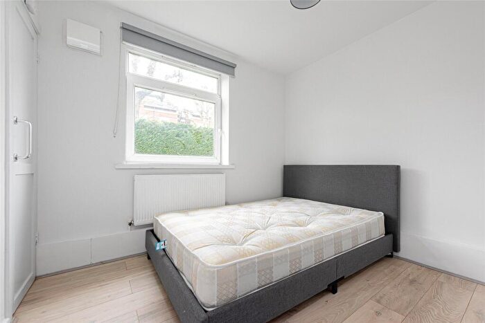 2 Bedroom Apartment To Rent In Birchington Court, Crouch Hall Road, London, N8