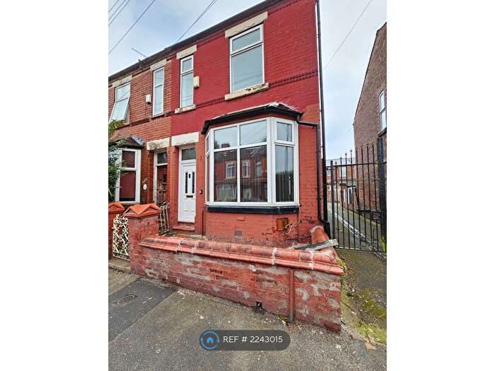 3 Bedroom End Of Terrace House To Rent In Cobden Street, Manchester, M9
