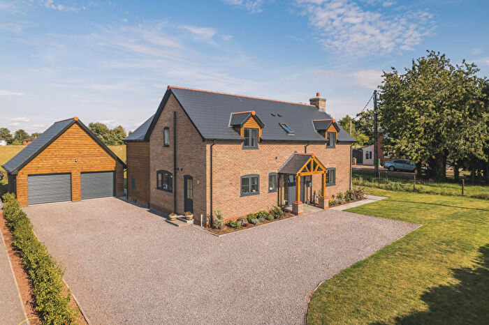 4 Bedroom Detached House For Sale In Brampton Abbotts, Ross-on-Wye, Herefordshire, HR9