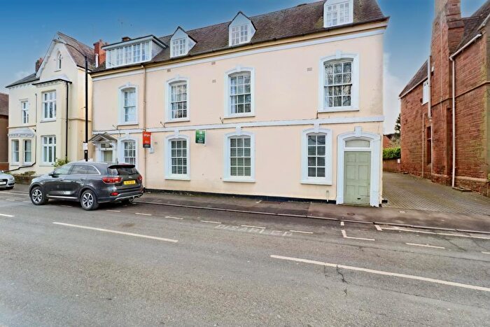 2 Bedroom Apartment To Rent In Abbey Hill, Kenilworth, CV8