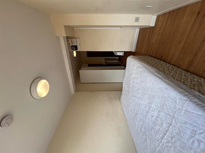 1 Bedroom Detached House To Rent In Wisden Road, Stevenage, SG1