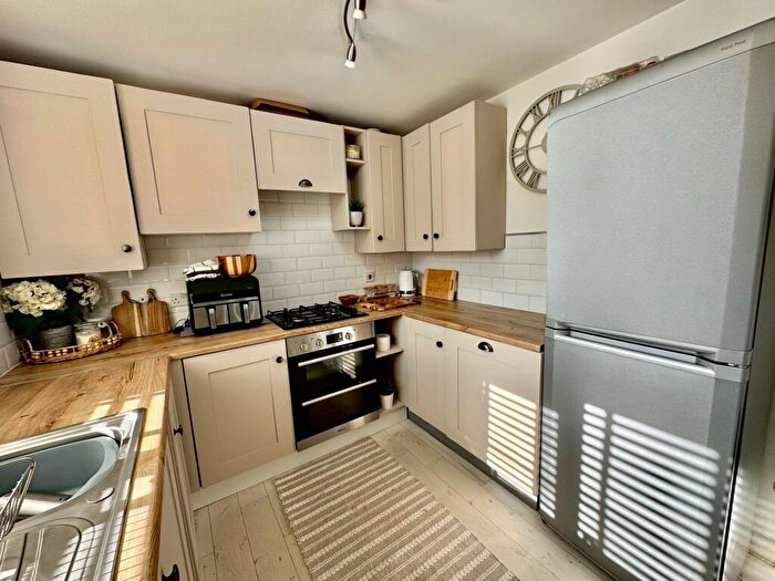 3 Bedroom End Of Terrace House For Sale In Cypress Way, Nuneaton, CV10