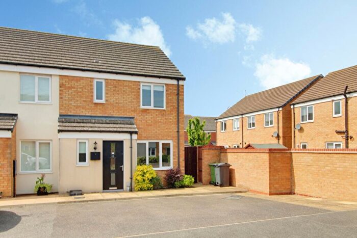 3 Bedroom Semi-Detached House To Rent In Saxonbury Way, Hempsted, Peterborough, PE2