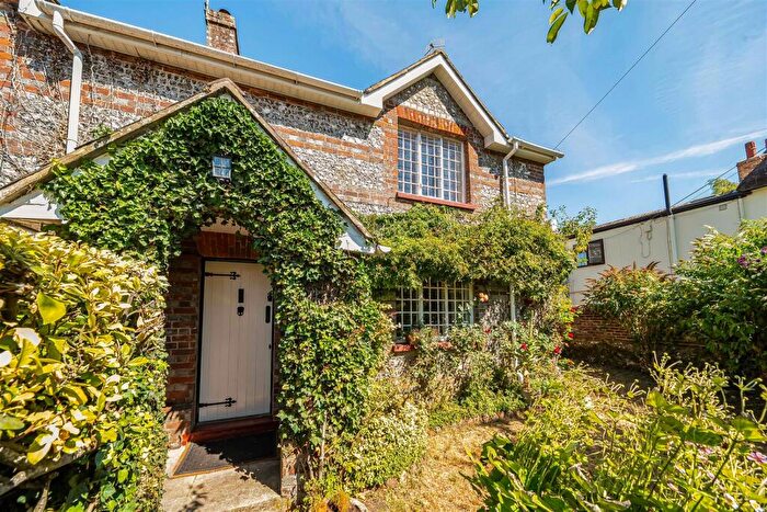 3 Bedroom End Of Terrace House For Sale In Anvil Road, Pimperne, Blandford Forum, DT11