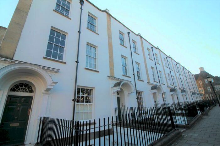 Studio To Rent In Park Place, Clifton, Bristol, BS8