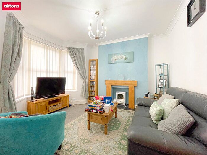 4 Bedroom End Terrace House For Sale In Bartlett Street, Caerphilly, CF83