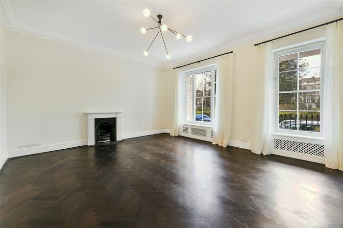 3 Bedroom Flat To Rent In Onslow Square, London, SW7