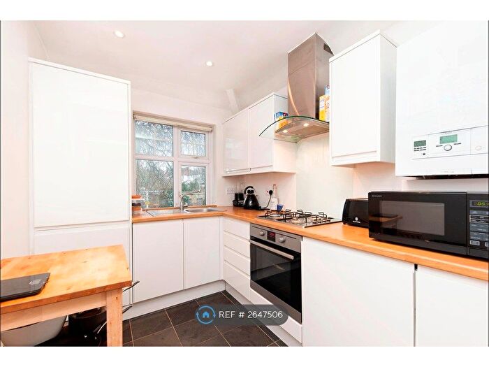 1 Bedroom Flat To Rent In Wimbledon, London, SW19