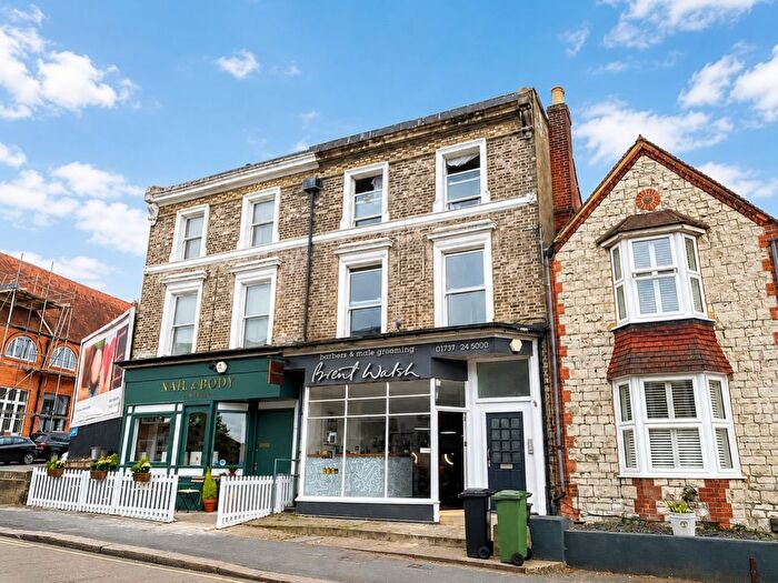 2 Bedroom Flat To Rent In Lesbourne Road, Reigate, RH2