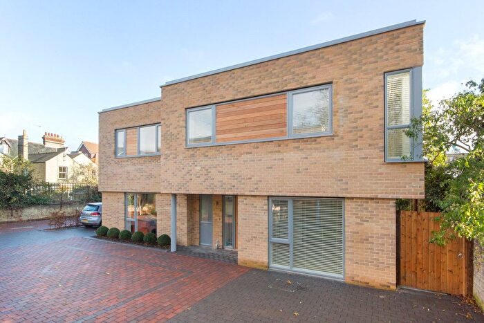 4 Bedroom Semi-Detached House To Rent In Eccleston Place, Cambridge, Cambridgeshire, CB1