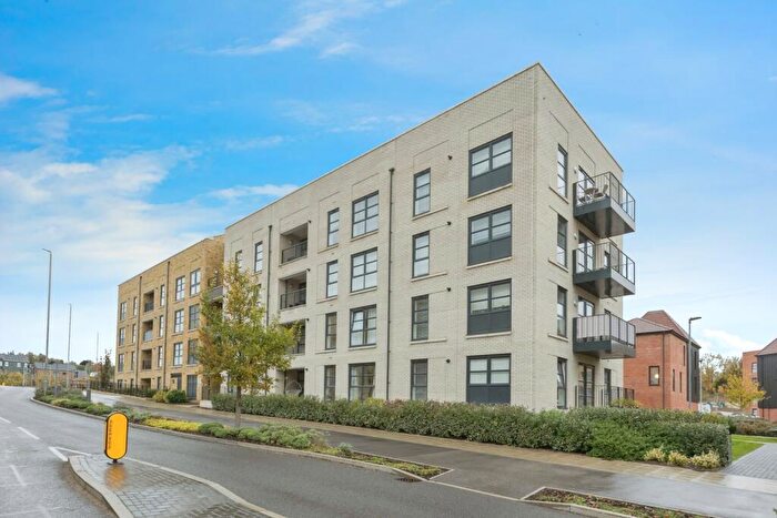 2 Bedroom Flat For Sale In Eastern Avenue, Western Cross, Ebbsfleet Valley, Swanscombe, DA10