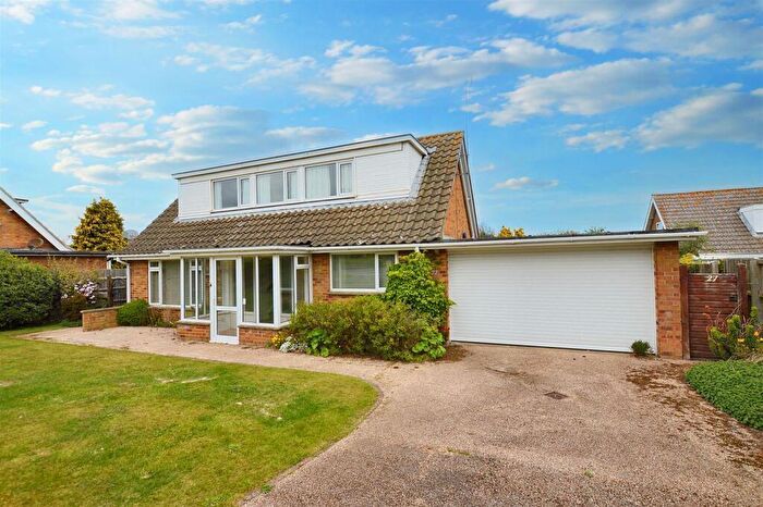 3 Bedroom Chalet For Sale In Churchill Crescent, Sheringham, NR26
