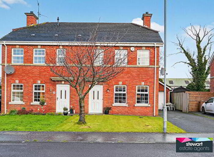 3 Bedroom Semi-Detached House For Sale In Waringhall Place, Waringstown, BT66