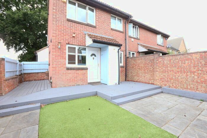 1 Bedroom Semi-Detached House To Rent In Stephens Close, Romford, RM3