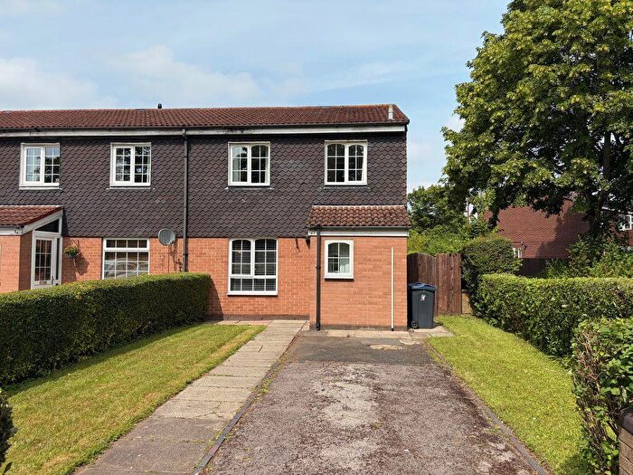 3 Bedroom Detached House For Sale In Hales Gardens, Erdington Birmingham, B23