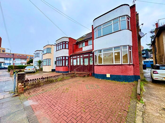 3 Bedroom Semi Detached House For Sale In Esmar Crescent, London, NW9