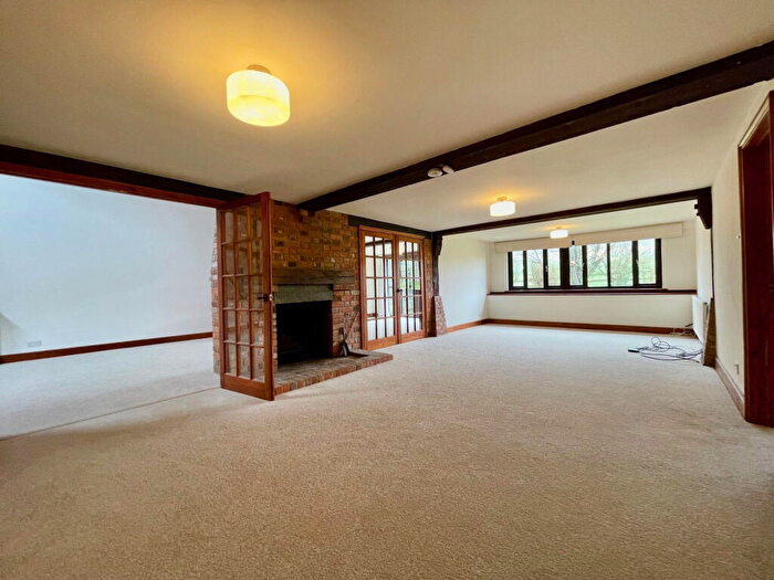 4 Bedroom Semi-Detached House To Rent In Newbury Road, Compton, Newbury, RG20