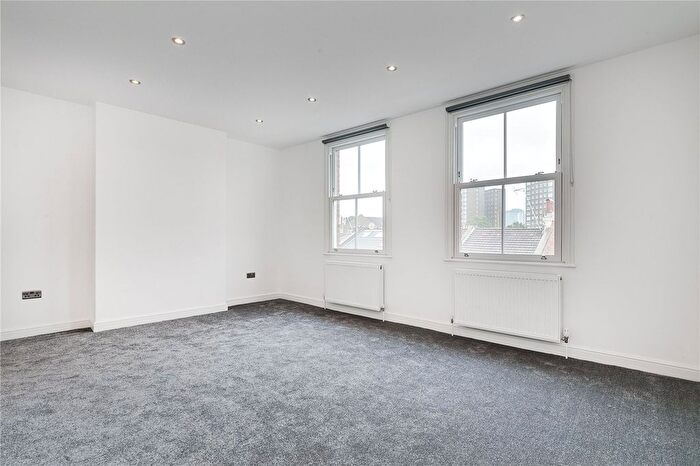 2 Bedroom Flat To Rent In Munster Road, Munster Village, SW6