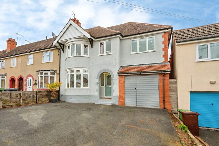 4 Bedroom End Terrace House For Sale In Bruce Road, Kidderminster, DY10