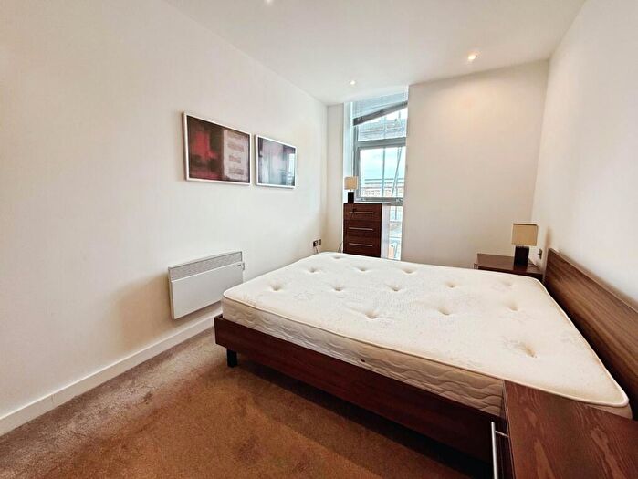 1 Bedroom Flat To Rent In Roberts Wharf, Neptune Street, Leeds, West Yorkshire, LS9