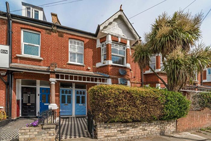 2 Bedroom Flat To Rent In Whitestile Road, Brentford, TW8