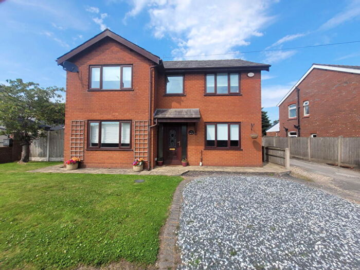4 Bedroom Detached House For Sale In Lowry Hill Lane, Lathom, Ormskirk, Lancashire, L40