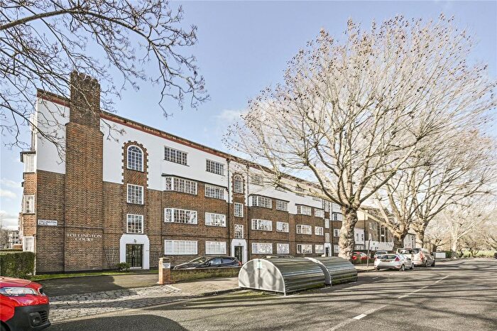 2 Bedroom Flat For Sale In Tollington Court, Tollington Park, London, N4