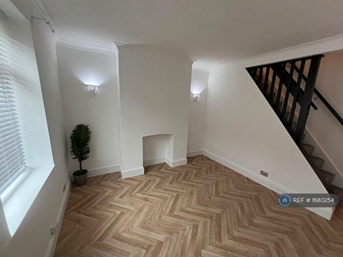 3 Bedroom Terraced House To Rent In Victoria Street, Mexborough, S64