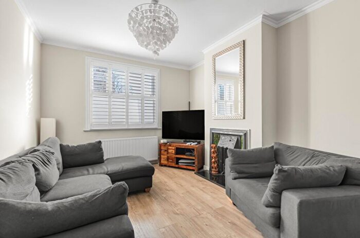 3 Bedroom Terraced House To Rent In Florence Road London, SE14