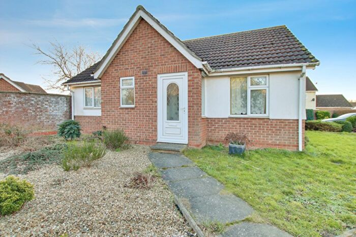 2 Bedroom Semi-Detached Bungalow For Sale In Worsley Chase, March, PE15