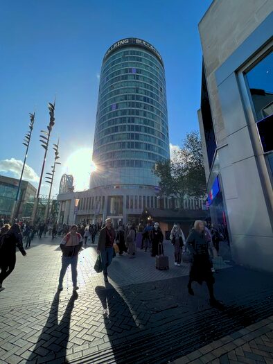 Studio To Rent In New Street, Birmignham, B2