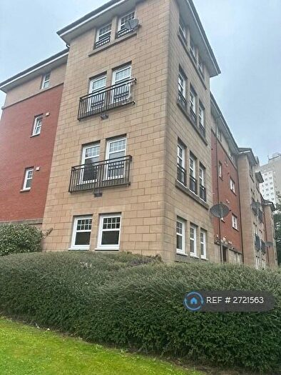 3 Bedroom Flat To Rent In Pleasance Street, Glasgow, G43