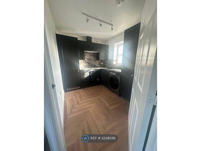 1 Bedroom Flat To Rent In Grenadier Drive, Coventry, CV3