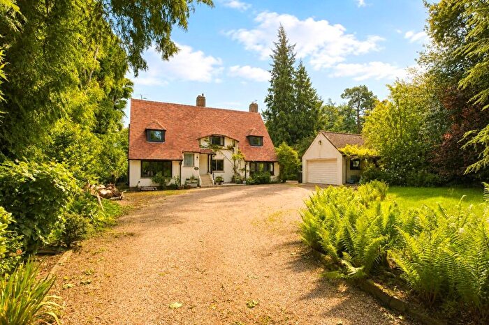 4 Bedroom Detached House For Sale In Manor House Lane, Bookham, KT23