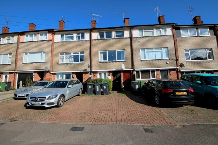 3 Bedroom Maisonette To Rent In Ebberns Road, Hemel Hempstead HP3