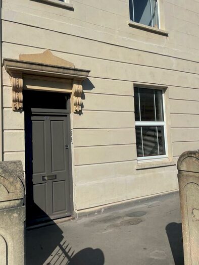 2 Bedroom Flat To Rent In Springfield Road, Cotham, Bristol, BS6