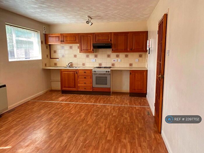 1 Bedroom Flat To Rent In Lampettsdowne, Corringham, Stanford-Le-Hope, SS17