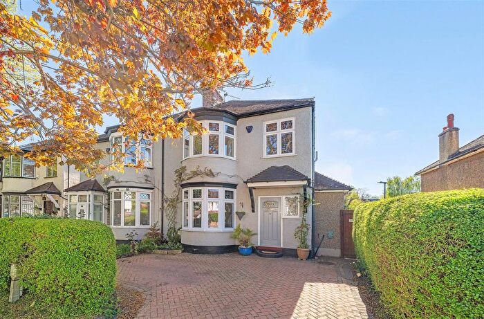 3 Bedroom Semi-Detached House For Sale In Queen Anne Avenue, Bromley, Kent, BR2