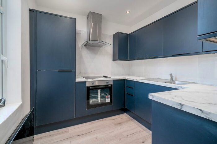 1 Bedroom Flat To Rent In Barking Road, Plaistow, E13