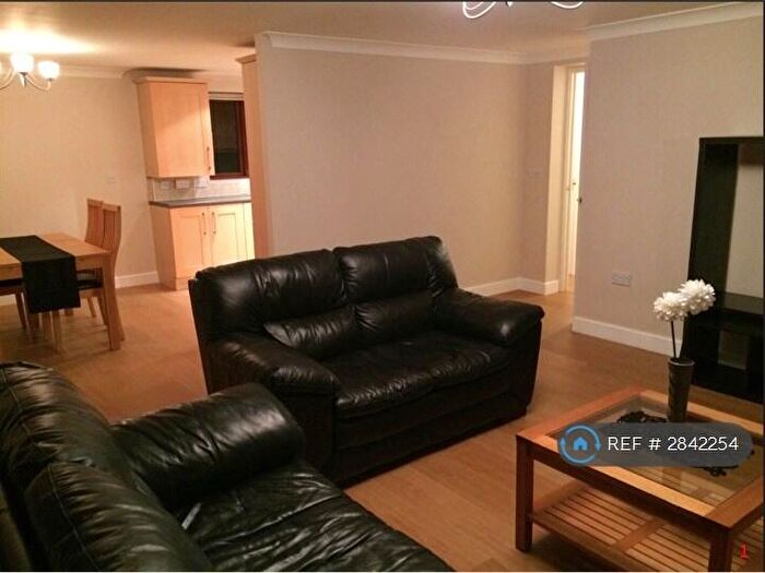 2 Bedroom Flat To Rent In Oakhill, Milton Keynes, MK5