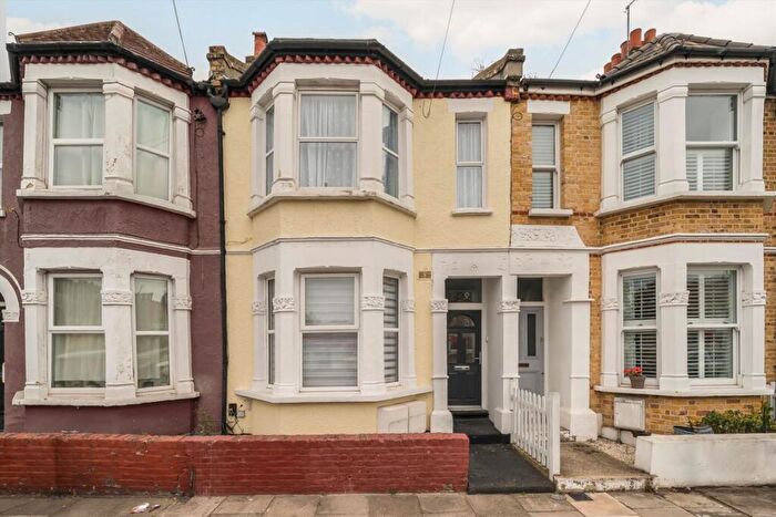 1 Bedroom Flat To Rent In Conington Road, Lewisham, SE13