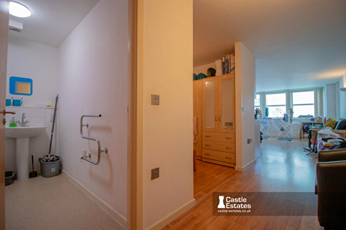 1 Bedroom Flat For Sale In Marco Island, Huntingdon Street, NG1